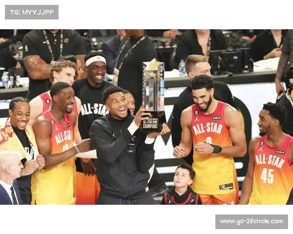 NBA全明星赛:聚焦篮球界顶尖球员的激情对决与精彩时刻 NBA全明星赛:聚焦篮球界顶尖球员的激情对决与精彩时刻